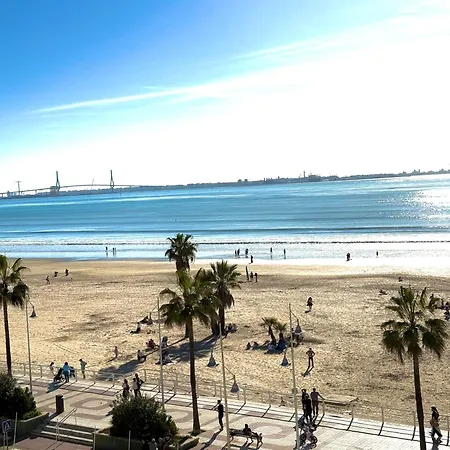 Vistas Al Mar Primera Linea Playa Valdelagrana Apartment El Puerto de Santa María